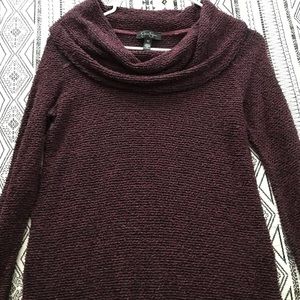 Jessica Simpson sweater